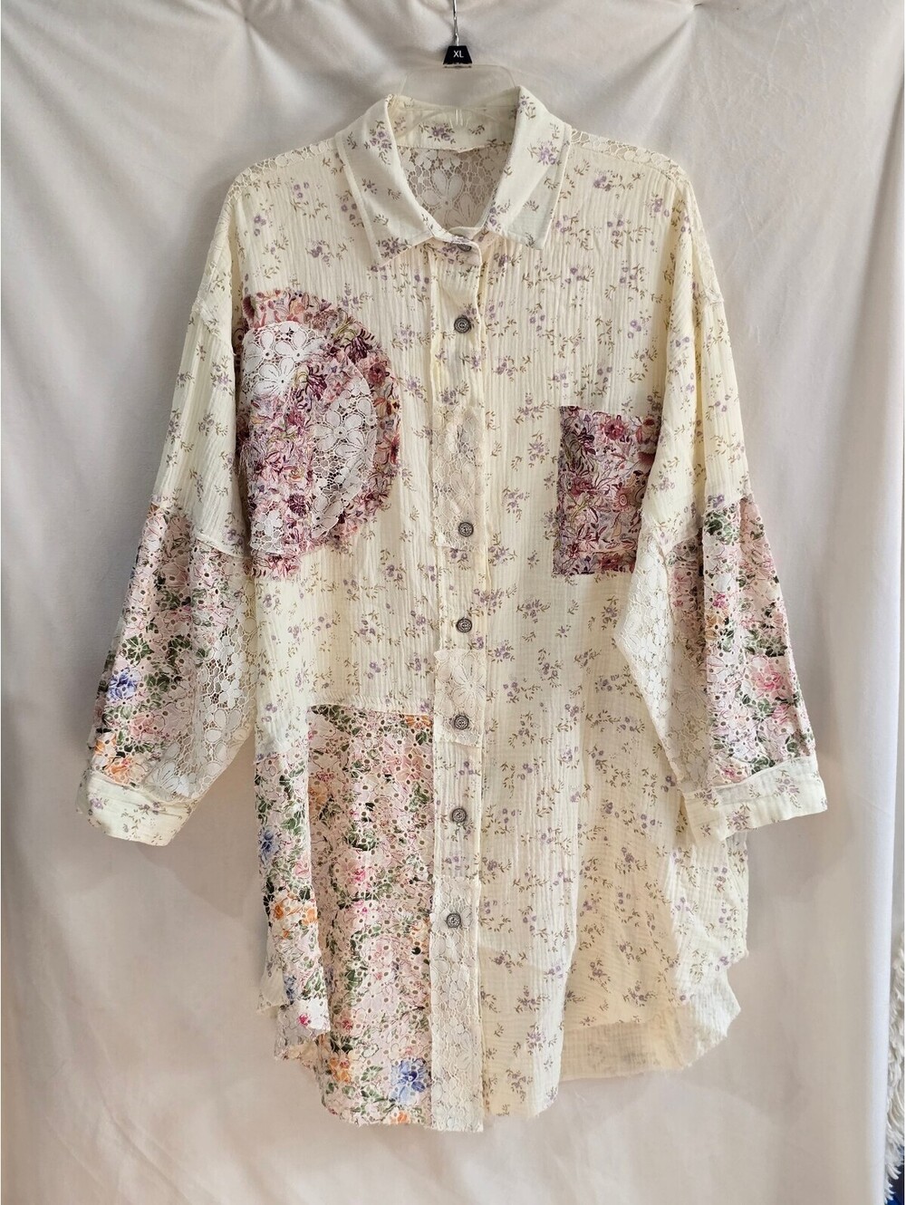 POL OVERSIZED Floral Patchwork Lace Button-Up Shirt Size S